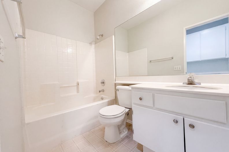 Photo 18 of 28 of 13477 Fairfield Dr, Corona, CA