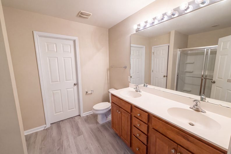 Photo 13 of 28 of 252 Cameron St, Summerville, SC