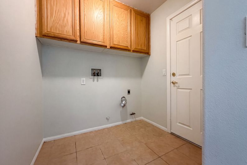 Photo 23 of 28 of 13185 Great Falls Ave, Victorville, CA
