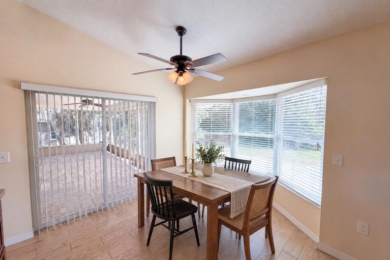 Photo 12 of 44 of 4573 Bayridge Ct, Spring Hill, FL