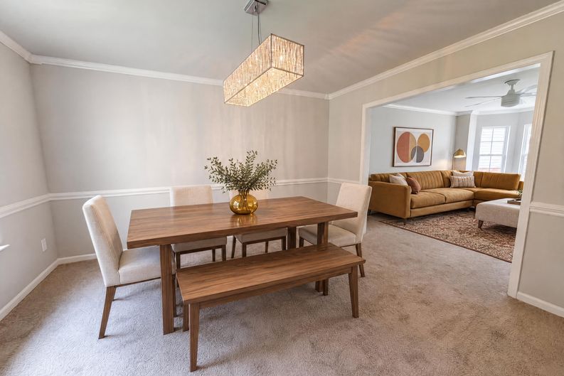 Photo 6 of 23 of 4024 Fifendrum Ln, Charlotte, NC