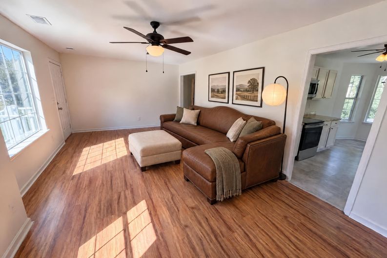 Photo 10 of 19 of 218 Stonewood Dr, West Columbia, SC