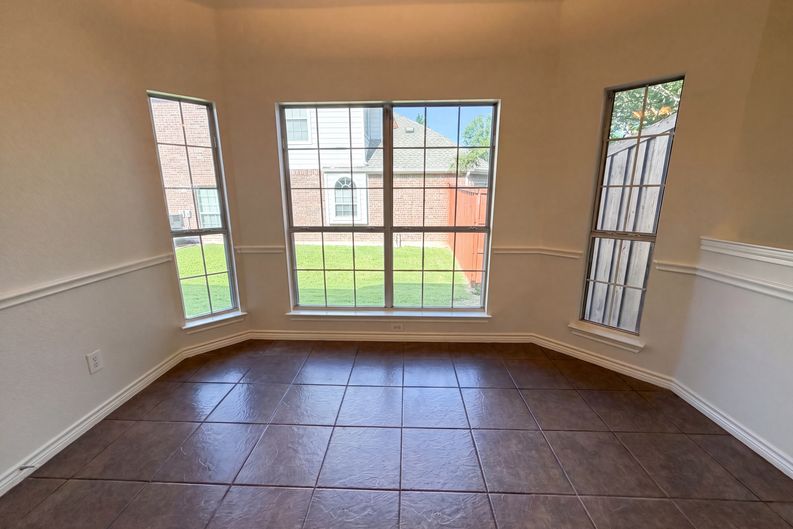 Photo 10 of 21 of 529 Olympia St, Desoto, TX