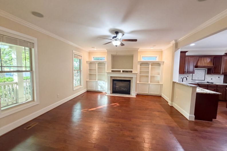 Photo 3 of 22 of 1214 Ileagnes Rd, Raleigh, NC