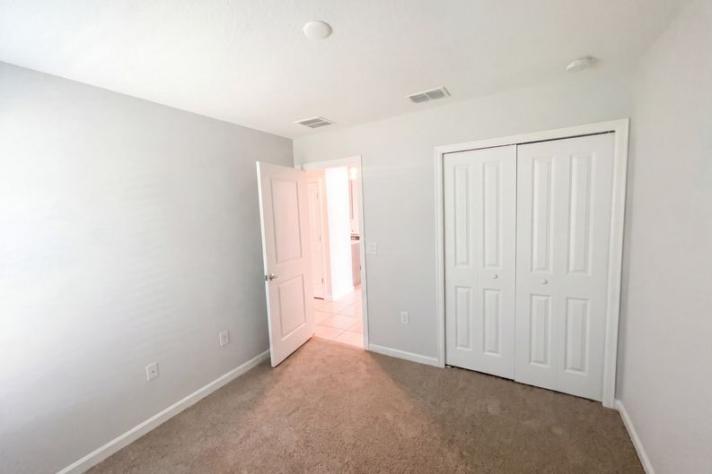 Photo 11 of 24 of 4322 Sunny Creek Pl, Kissimmee, FL