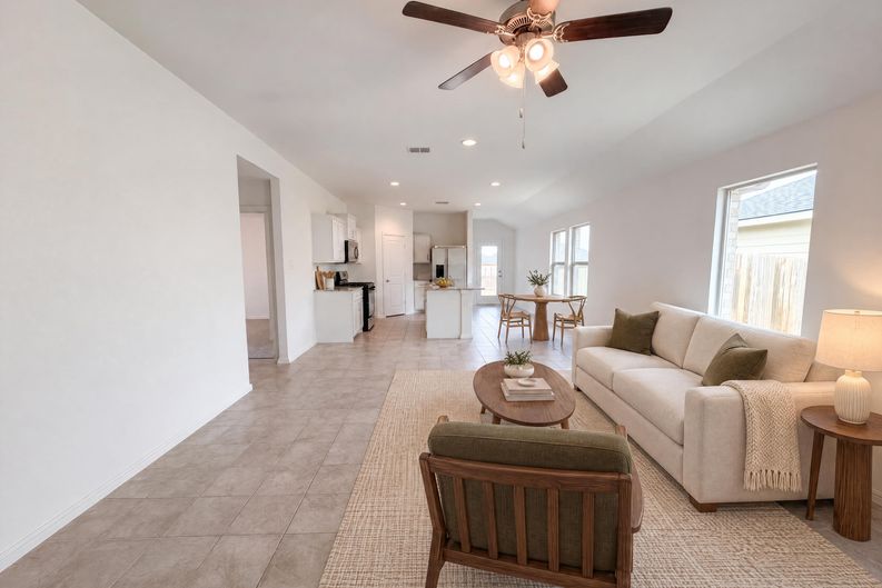 Photo 7 of 16 of 13592 Gunsmoke Ln, Cresson, TX
