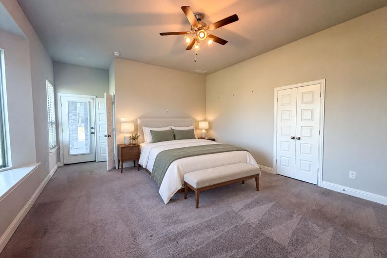 Photo 4 of 46 of 1208 Redbud St, Howe, TX