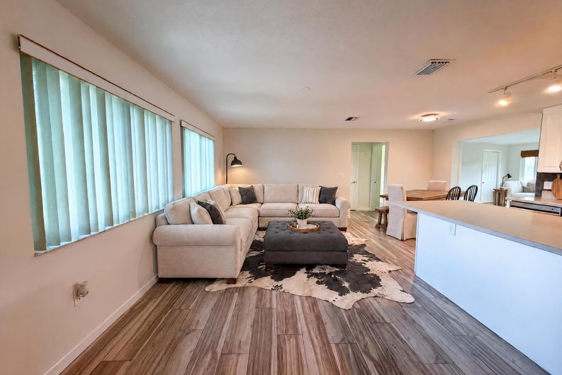 Photo 3 of 26 of 3260 Pinetree St, Port Charlotte, FL