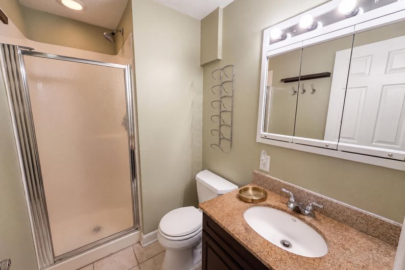 Photo 14 of 16 of 6710 Hopi Rd, Chanhassen, MN