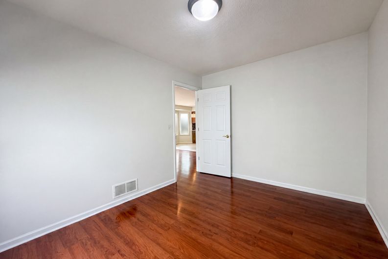 Photo 19 of 51 of 7966 Lazelle Woods Dr, Westerville, OH