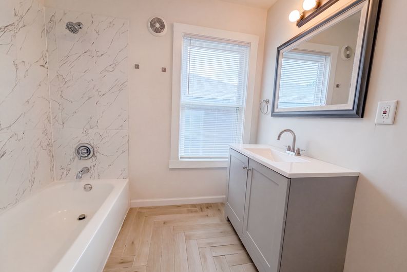 Photo 11 of 17 of 4091 Blow St, Saint Louis, MO