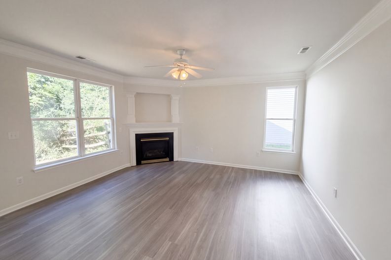 Photo 3 of 35 of 4735 Nijinsky Ct, Charlotte, NC