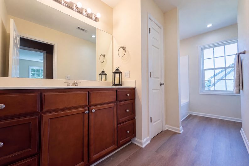 Photo 13 of 18 of 101 Langston Ridge Dr, Angier, NC