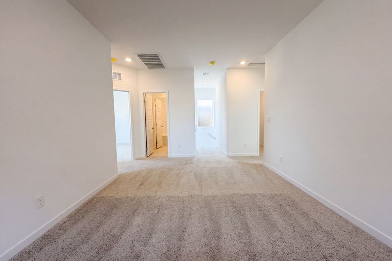 Photo 9 of 19 of 8373 W Rochelle Ave, Las Vegas, NV