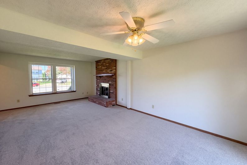 Photo 10 of 34 of 3192 Wild Dunes Ct, Pickerington, OH