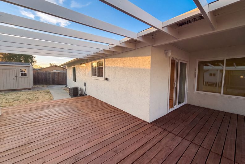 Photo 11 of 17 of 112 Aster Ct, Hercules, CA