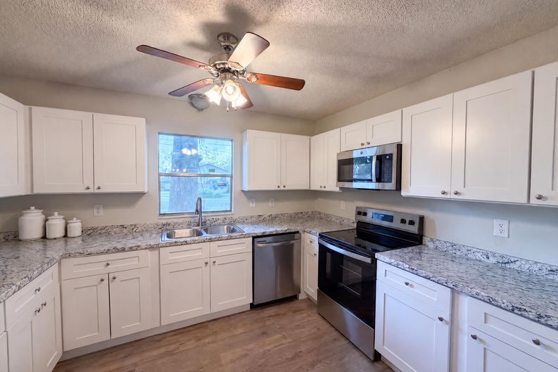 Photo 19 of 22 of 5750 NW 55th Ave, Ocala, FL