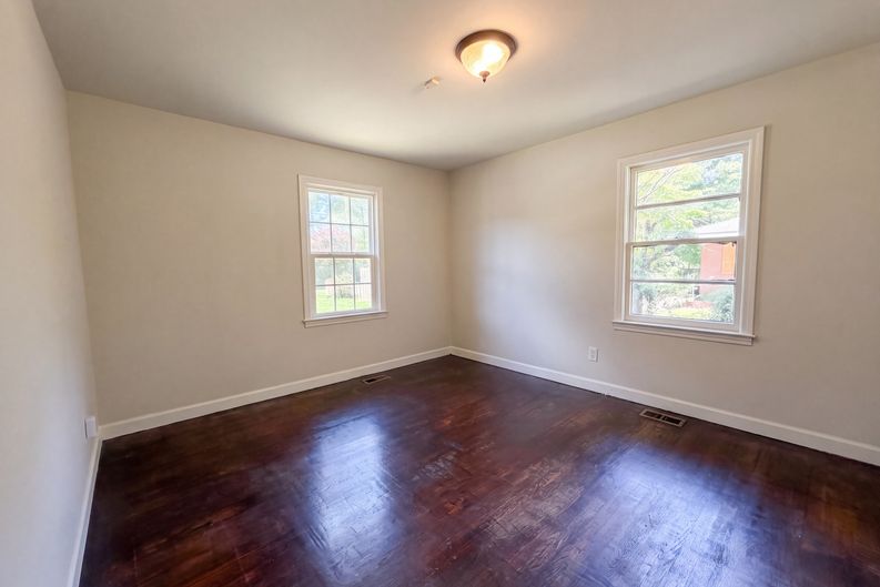 Photo 12 of 19 of 4060 Rosehill Rd, Fayetteville, NC