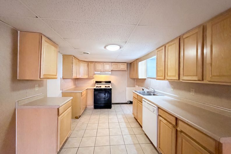 Photo 18 of 21 of 1580 W Cloaninger Ave, Statesville, NC