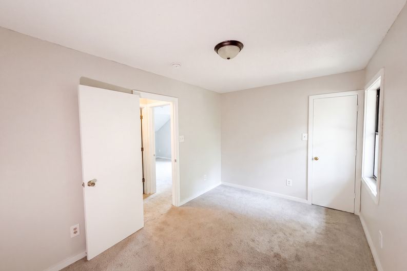 Photo 11 of 16 of 5844 Waters Edge Dr, Fayetteville, NC