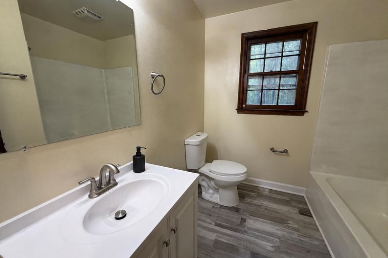Photo 14 of 16 of 12330 Deerhurst Dr, Midlothian, VA