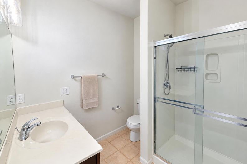 Photo 10 of 28 of 202 Andrea Lynne Dr, Wentzville, MO