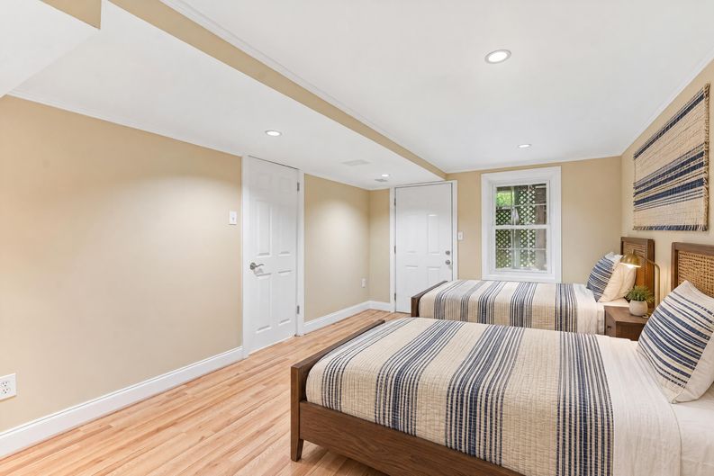 Photo 44 of 87 of 3135 Spalding Dr, Sandy Springs, GA