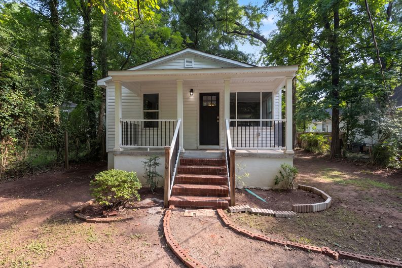 Photo 15 of 17 of 511 Manigault St, Winnsboro, SC