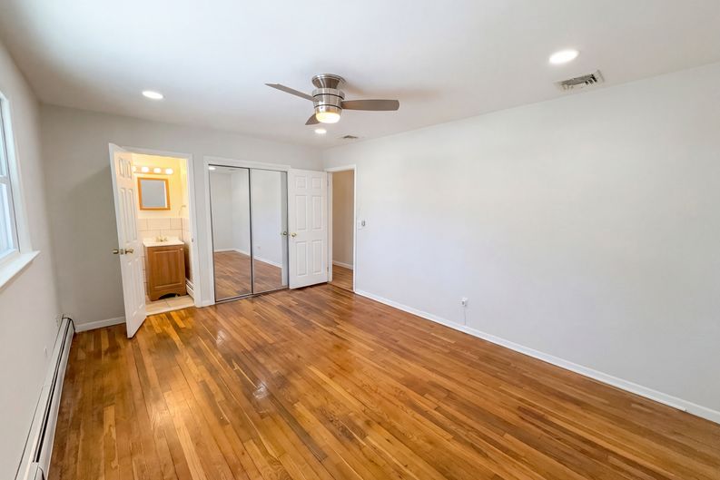 Photo 9 of 31 of 2622 Cleveland Ave, Township Of Washington, NJ