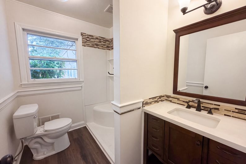 Photo 12 of 16 of 1077 Allendale Cir, Rock Hill, SC