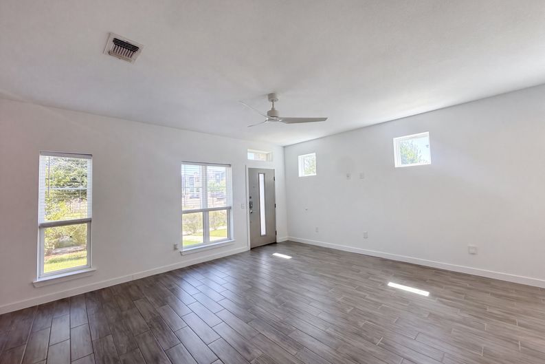 Photo 11 of 26 of 5713A Charles Merle Dr, Austin, TX