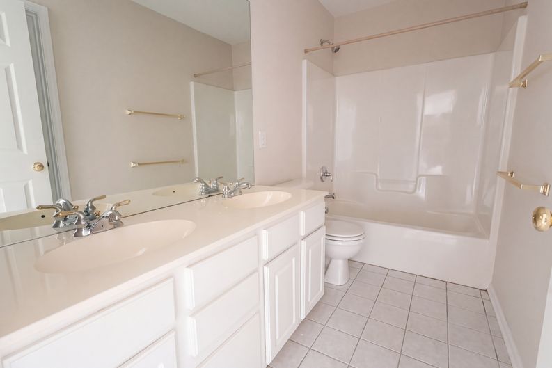 Photo 18 of 21 of 7744 Epping Forest Dr, Huntersville, NC