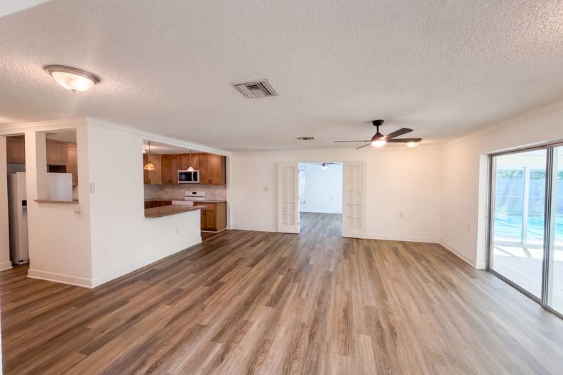 Photo 7 of 26 of 5122 Bay Blvd, Port Richey, FL