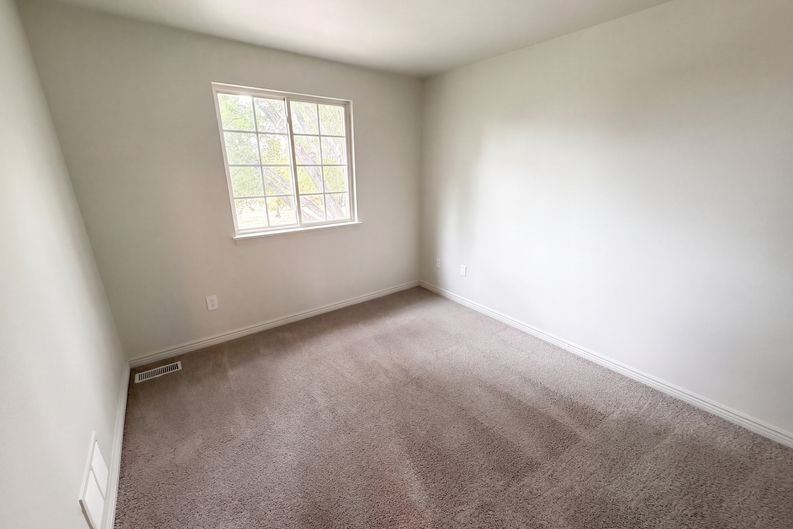 Photo 11 of 21 of 6670 Stagecoach Ave, Firestone, CO
