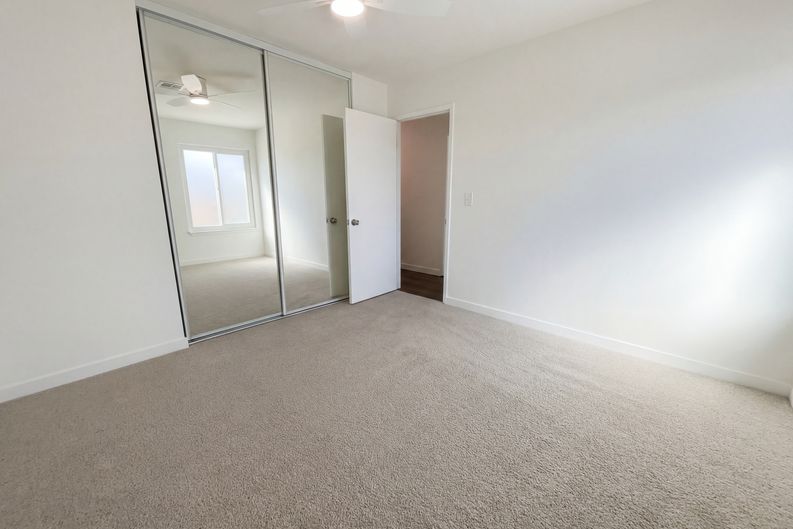 Photo 18 of 25 of 6478 Creston Ave, Las Vegas, NV