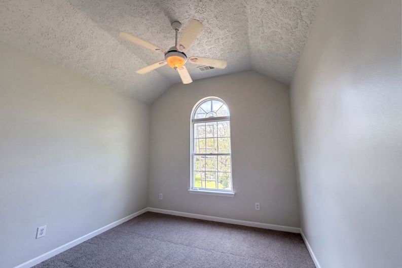 Photo 14 of 22 of 3414 McVie Ct, Old Hickory, TN