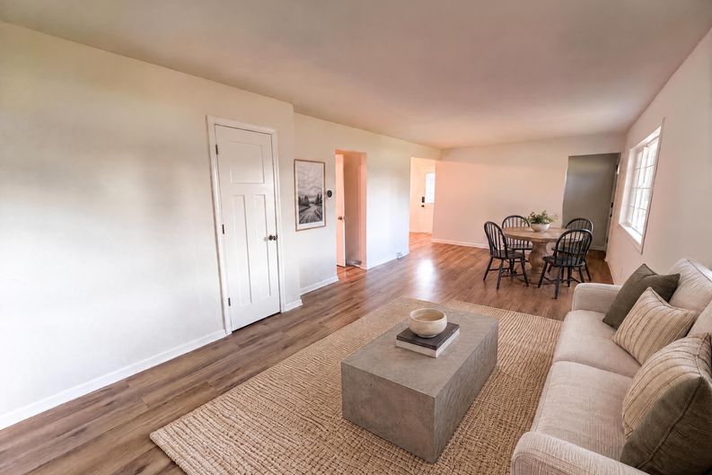 Photo 9 of 25 of 2084 Hillview Rd, Mounds View, MN