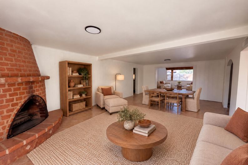 Photo 7 of 25 of 917 N Miller Dr, Tucson, AZ