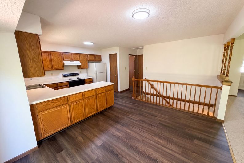 Photo 7 of 23 of 2827 Bromley Dr, O Fallon, MO