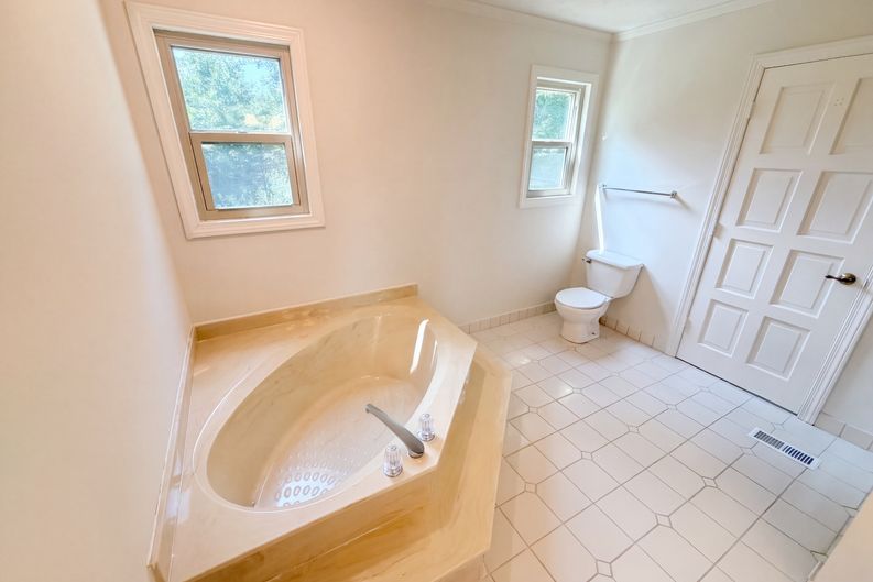 Photo 25 of 40 of 3962 Spalding Holw, Peachtree Corners, GA