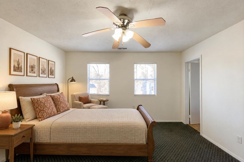 Photo 4 of 31 of 5328 Ridge Forest Dr, Stone Mountain, GA
