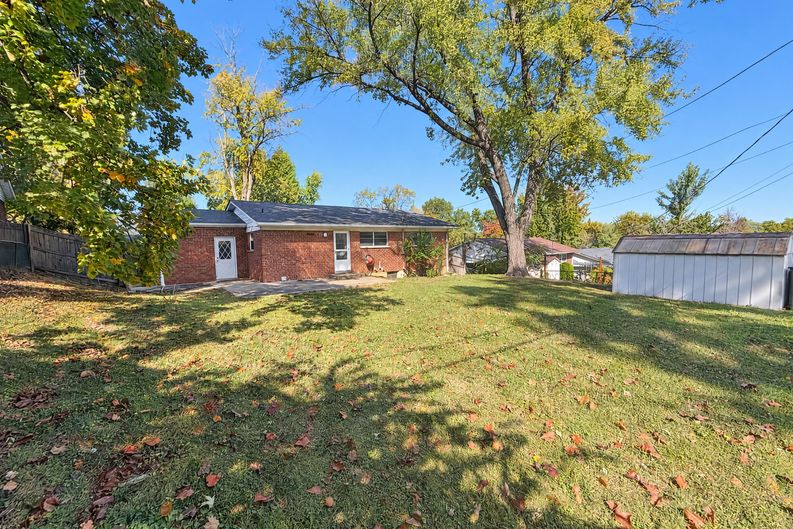 Photo 14 of 17 of 2322 Ruckert Ave, Saint Louis, MO