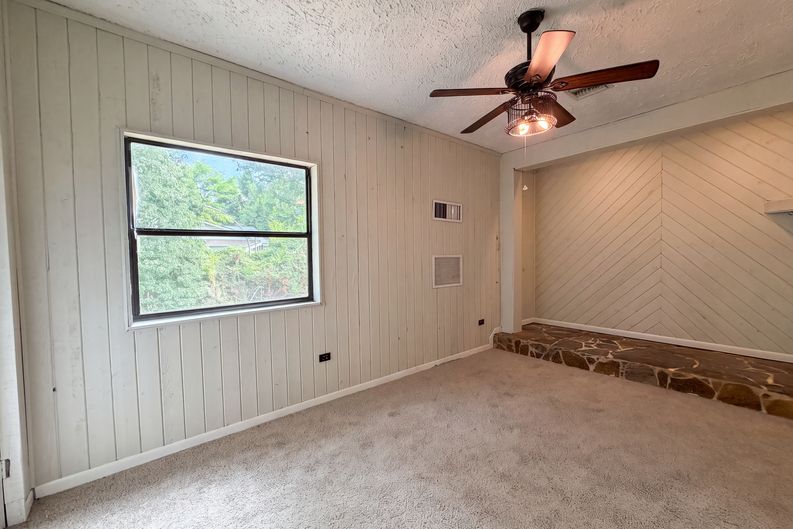 Photo 7 of 22 of 2630 SE 8th Ave, Ocala, FL