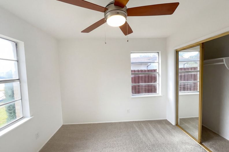 Photo 11 of 17 of 8541 Strathmore Dr, Dallas, TX