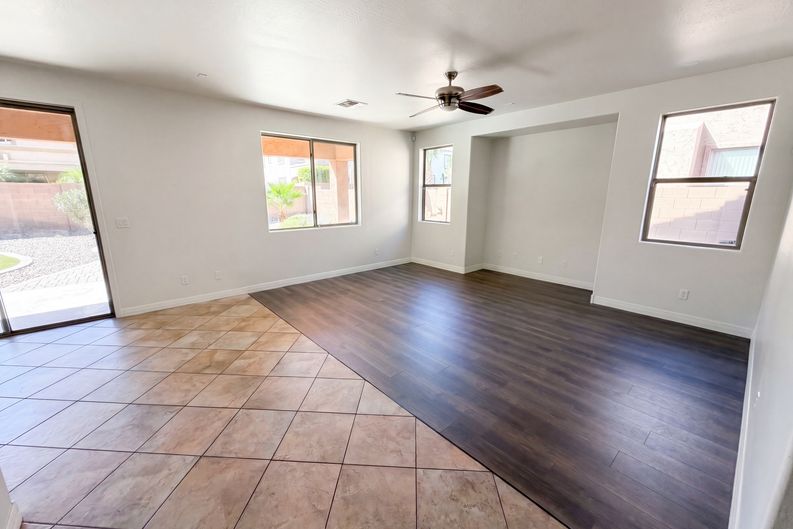 Photo 10 of 43 of 5032 W Yearling Rd, Phoenix, AZ