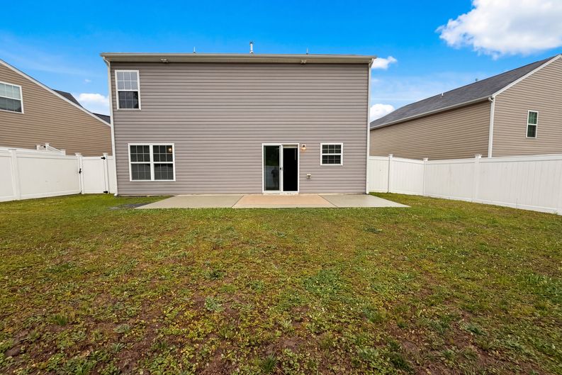 Photo 5 of 17 of 3462 Pridgen Ridge Dr, Winston Salem, NC