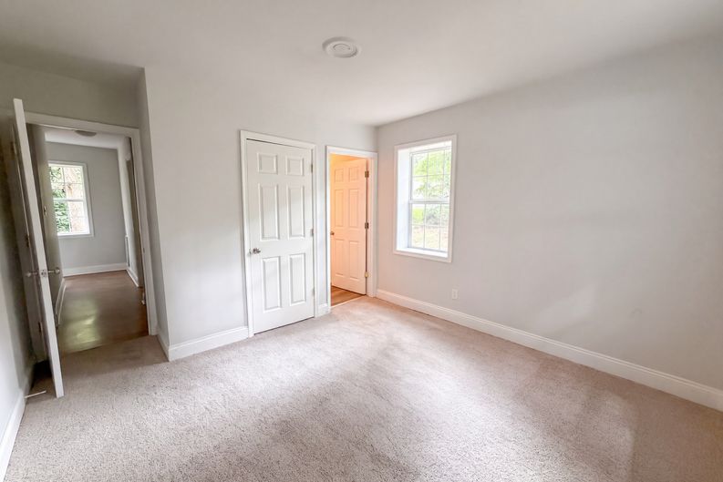 Photo 10 of 19 of 4800 Leonard Ave, Henrico, VA