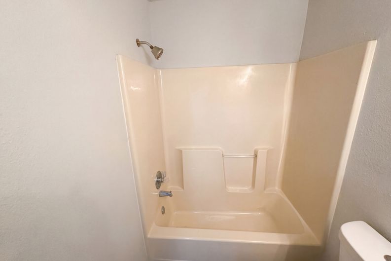 Photo 19 of 20 of 6654 Hazelhatch Dr, Indianapolis, IN