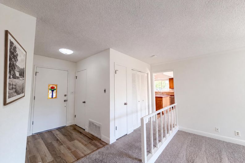 Photo 24 of 41 of 7007 Ursa Pkwy, Sacramento, CA