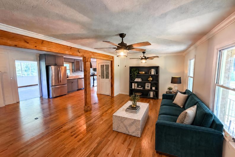 Photo 3 of 18 of 5795 Stewart Mill Rd, Douglasville, GA